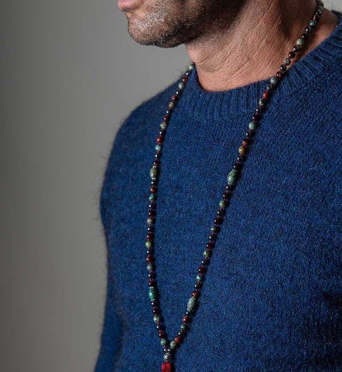 man worn tibetan mala